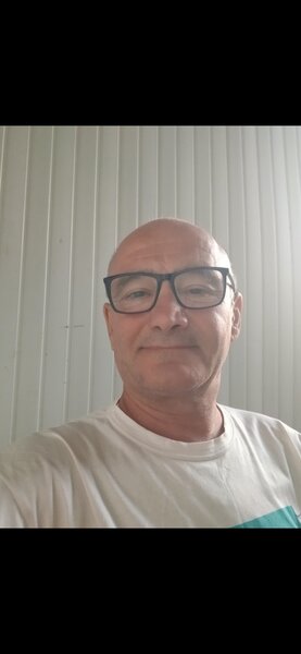 Domn 60 ani doresc  doamna miniona.,